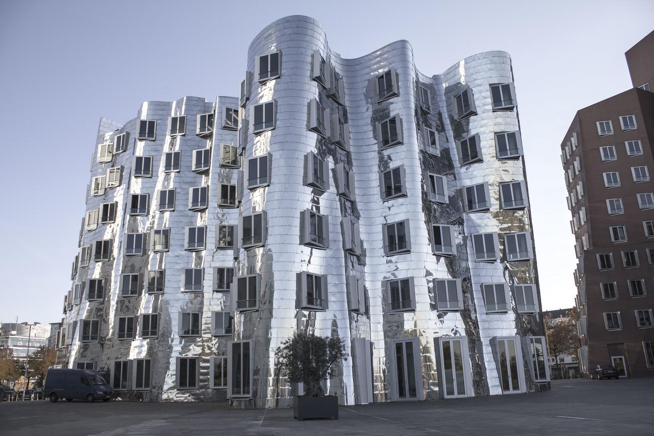 Sleep Inn Duesseldorf Eksteriør bilde
